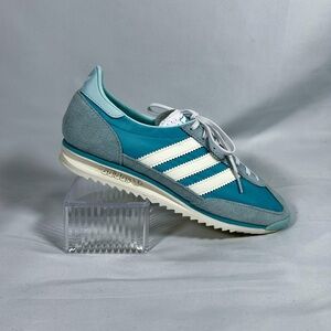 adidas Women's Teal and Light Blue Retro Sneakers